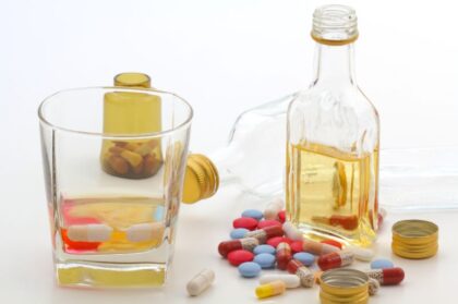 Alkohol i lijekovi: Koje kombinacije su najopasnije