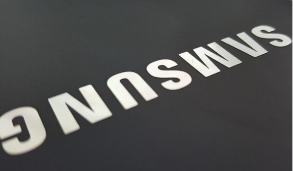Samsung lansirao na tržište nove telefone na preklop sa procesorima za AI obradu